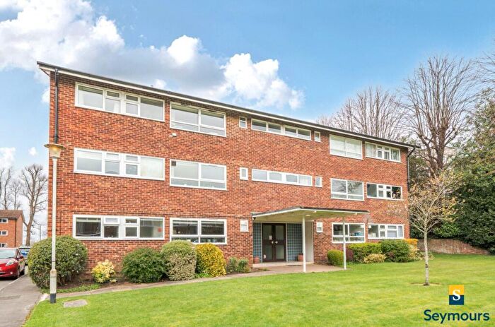2 Bedroom Flat For Sale In St Margarets, London Road, Guildford, Surrey, GU1