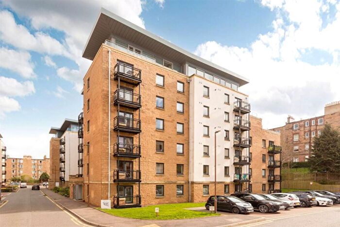 2 Bedroom Flat For Sale In Slateford Gait, Slateford, Edinburgh, EH11