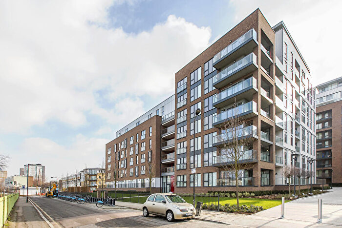 3 Bedroom Flat For Sale In Lindfield Street, London, E14