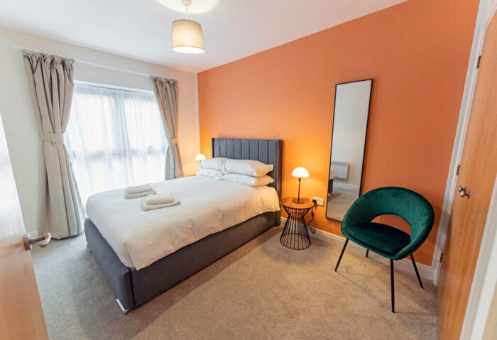 2 Bedroom Apartment To Rent In Newhall Hill, Jewellery Quarter, Birmingham, B1