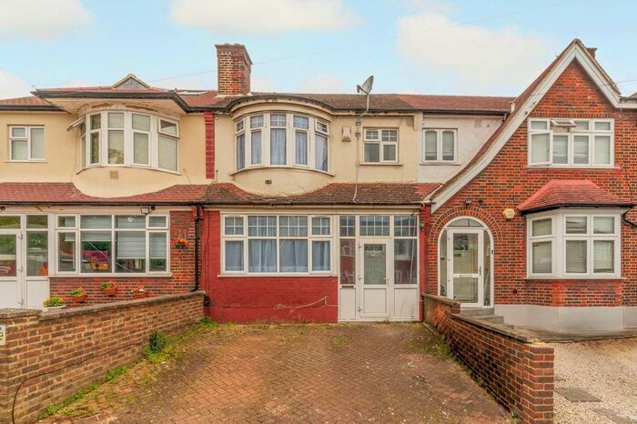 4 Bedroom Property To Rent In Woodend, Crystal Palace, London, SE19