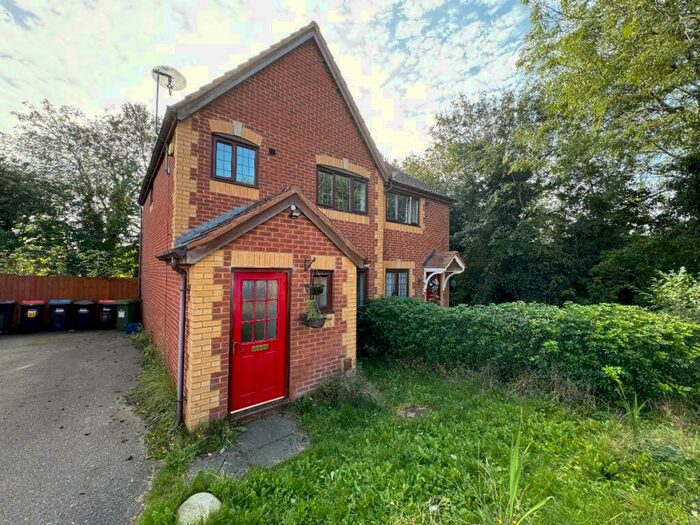 3 Bedroom Semi-Detached House To Rent In Mayer Gardens, Shenley Lodge, Milton Keynes, MK5