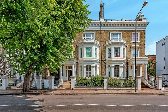 2 Bedroom Flat To Rent In Redcliffe Gardens, Chelsea, SW10