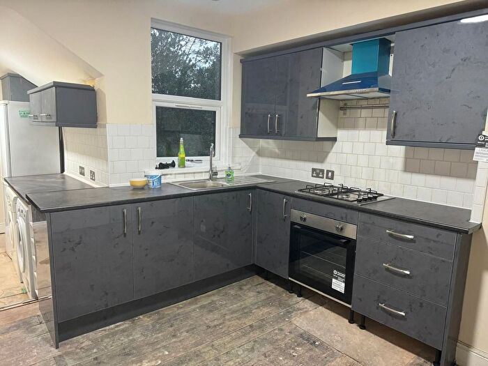 2 Bedroom Flat To Rent In Francis Street, Leicester, LE2