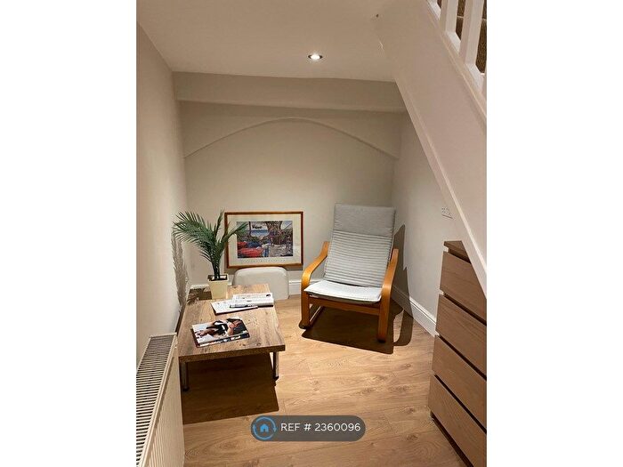 2 Bedroom Flat To Rent In Blackmans Yard, London, E2