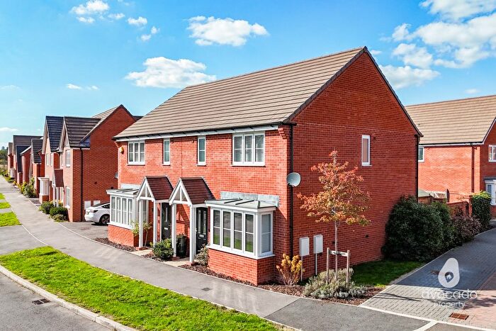 3 Bedroom Semi-Detached House For Sale In Bolton Drive, Shinfield Meadows, RG2
