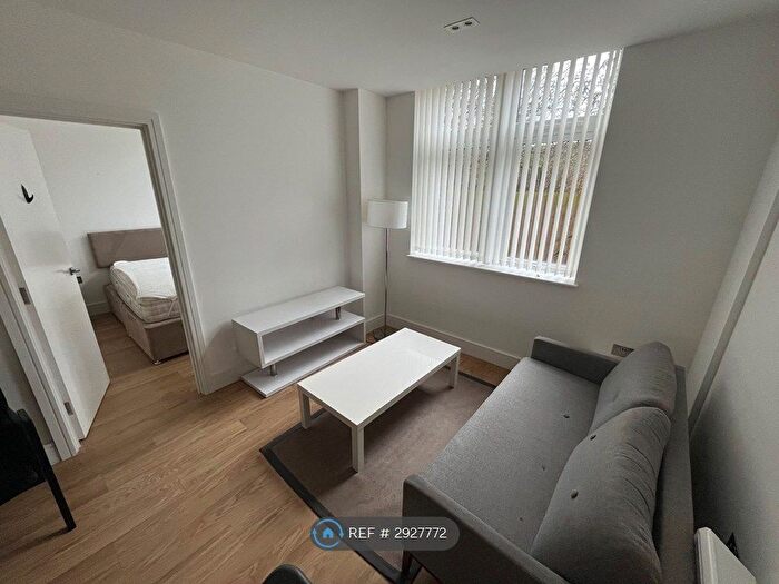 1 Bedroom Flat To Rent In Laporte Way, Luton, LU4