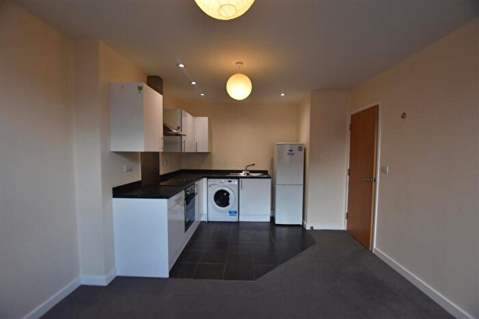 1 Bedroom Flat To Rent In Burleys Way, Leicester, LE1
