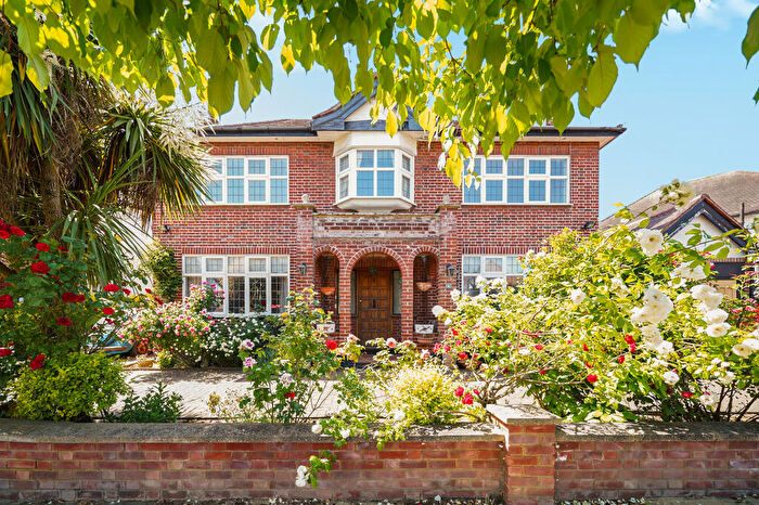 4 Bedroom Detached House For Sale In Amery Road, Harrow, HA1