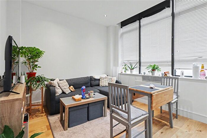 1 Bedroom Apartment For Sale In The White House, Burrell Road, Haywards Heath, West Sussex, RH16