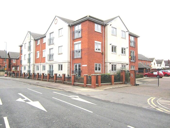 2 Bedroom Flat To Rent In Highland Court, Scotland Road, Basford, Nottingham, NG5