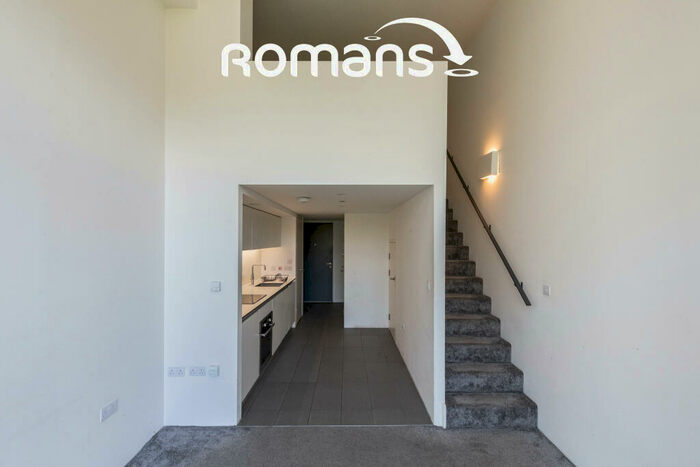 1 Bedroom Apartment To Rent In Lake Shore, BS13