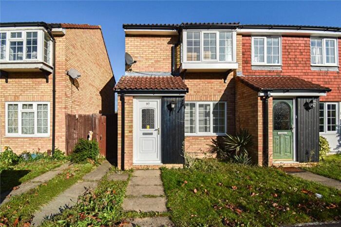 2 Bedroom Semi Detached House To Rent In Tamarin Gardens, Cambridge, CB1