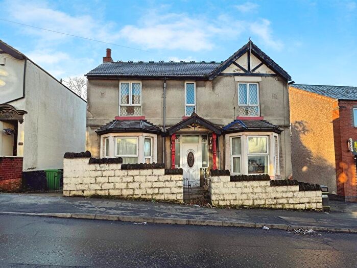 3 Bedroom Detached House For Sale In St. Bartholomews Road, Nottingham, NG3