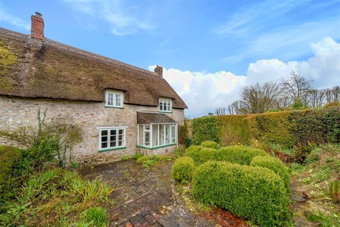 4 Bedroom Semi-Detached House For Sale In Wytch Green, Hawkchurch, Axminster, EX13