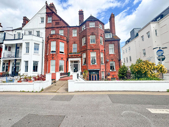 1 Bedroom Apartment For Sale In Royal Terrace, Southend-on-Sea, SS1