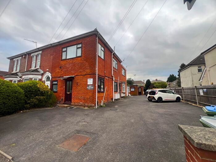 1 Bedroom Flat To Rent In Burgess Road, Bassett, Southampton, SO16