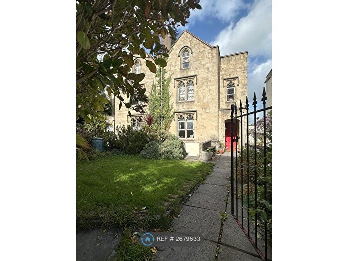 Studio To Rent In Basement, Bristol, BS1