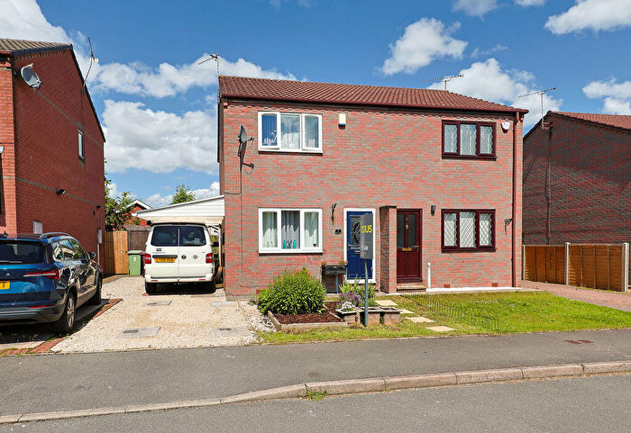 2 Bedroom Semi-Detached House For Sale In Cherry Tree Grove, North Wingfield, Chesterfield, S42