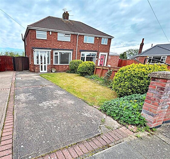 3 Bedroom Semi Detached House For Sale In The Ridgeway, Grimsby, N.E. Lincs, DN34
