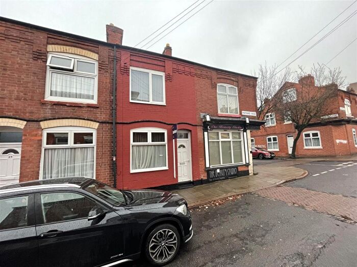 2 Bedroom Terraced House For Sale In Maynard Road, Leicester, LE2