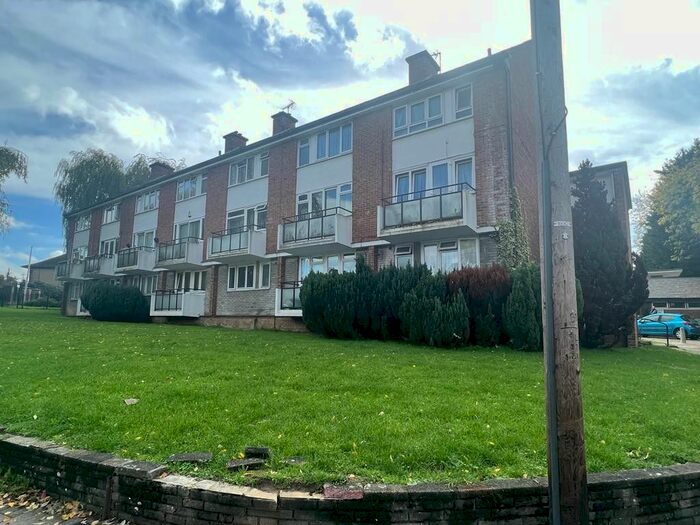 1 Bedroom Flat To Rent In Marsh Road, Pinner, Greater London, HA5