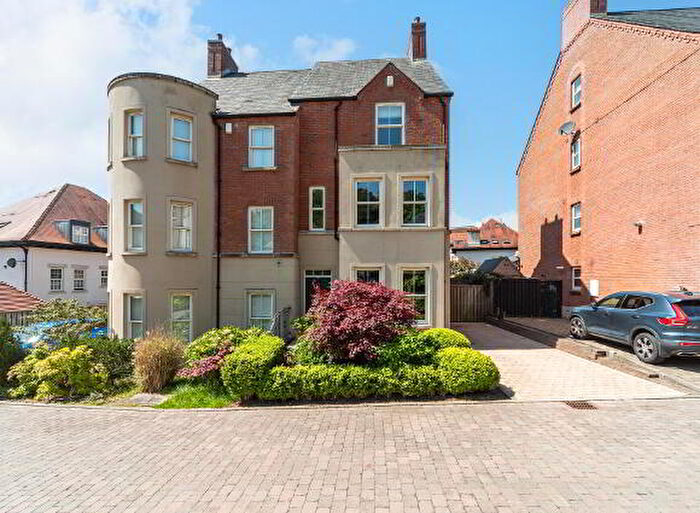 4 Bedroom Semi-Detached House For Sale In Danesfort Park Central, Belfast, BT9