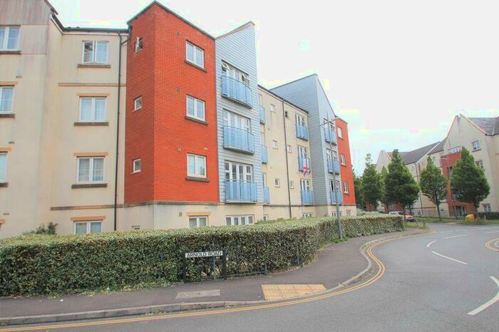 2 Bedroom Flat To Rent In Arnold Road, Bristol, BS16