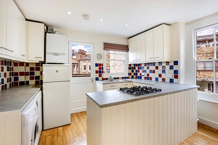 2 Bedroom Flat To Rent In Cambridge Road, London, SW11