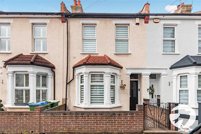3 Bedroom Terraced House For Sale In Lewis Road, Welling, Kent, DA16