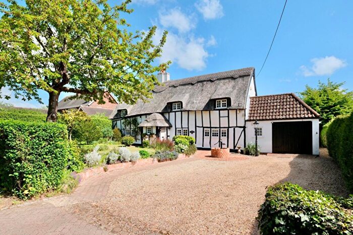 4 Bedroom Detached House For Sale In Church Lane, Riseley, MK44