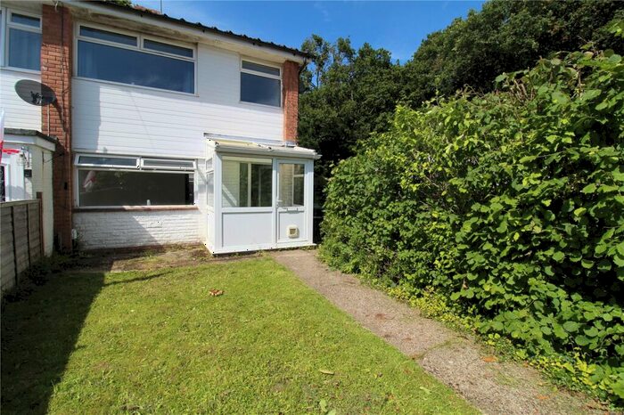 3 Bedroom End Of Terrace House To Rent In Spinney Close, Waterlooville, Hampshire, PO8