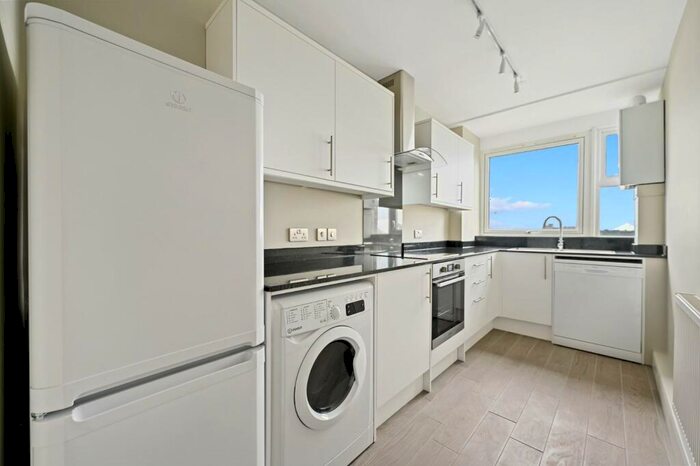 1 Bedroom Apartment To Rent In Lords View, St. Johns Wood Road, London, NW8