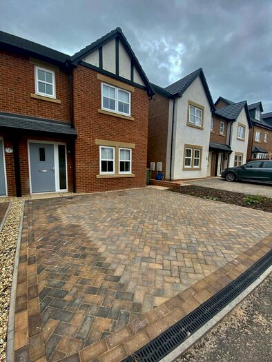 3 Bedroom Semi-Detached House To Rent In Diver Road, Fulwood, Preston, PR2