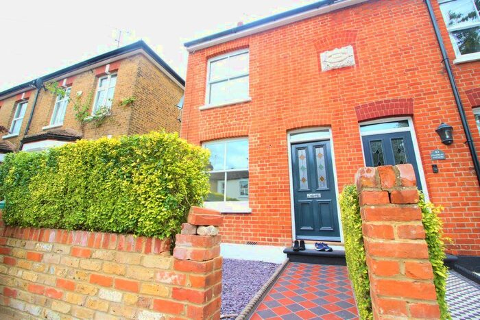 2 Bedroom Property To Rent In Nascot Street, Watford, WD17