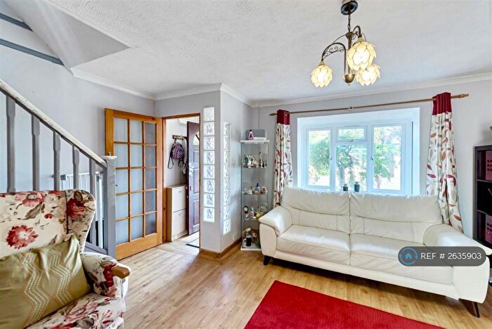 3 Bedroom Detached House To Rent In Quartz Close, Wokingham, RG41