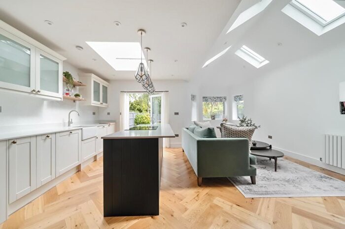 4 Bedroom Semi-Detached House To Rent In Rosefield Road, Staines-Upon-Thames, TW18