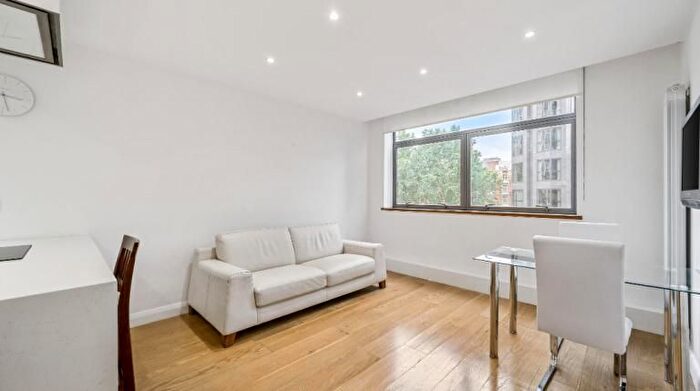 1 Bedroom Flat To Rent In Caxton Street, Westminster, London, SW1H