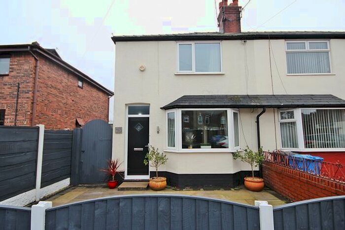 2 Bedroom End Of Terrace House To Rent In Venns Road, Warrington, WA2