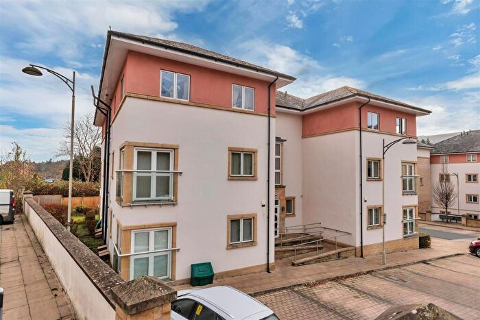 2 Bedroom Apartment For Sale In Mill Street, Llangollen, LL20