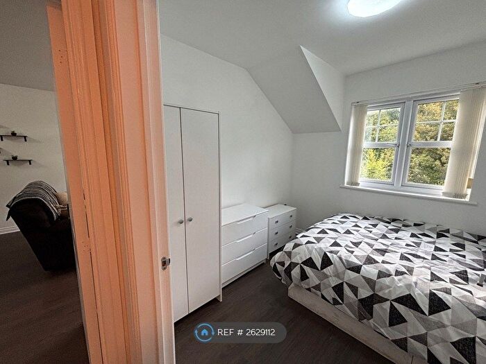 2 Bedroom Flat To Rent In Astley Brook Close, Bolton, BL1