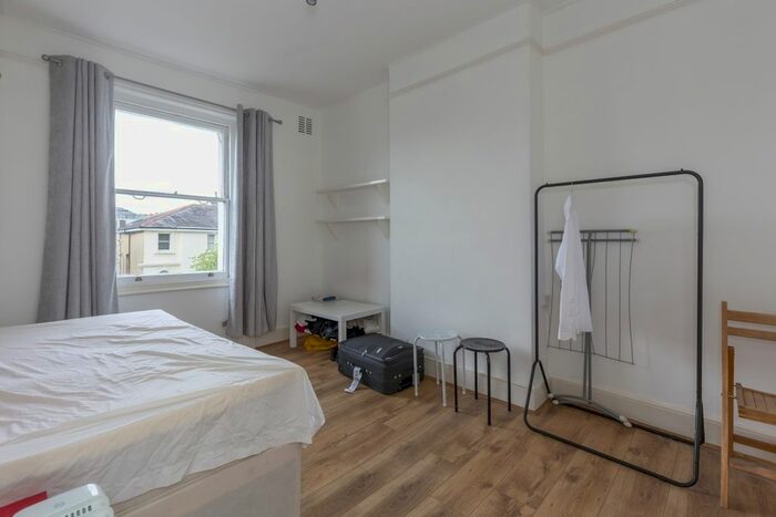 Studio To Rent In Priory Terrace, London, NW6