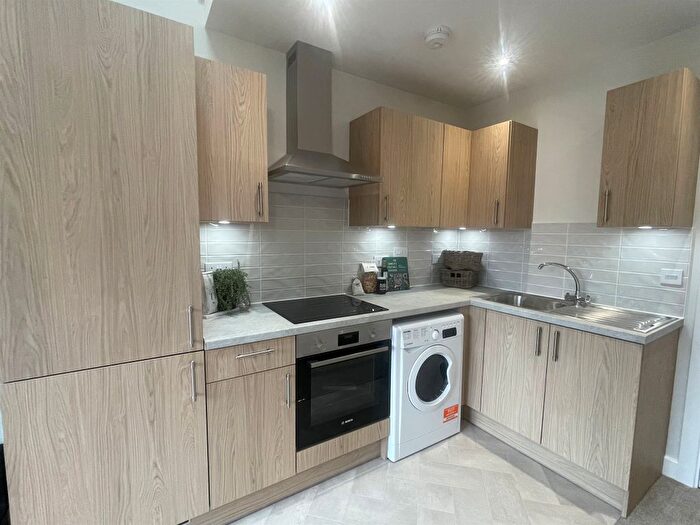 1 Bedroom Flat For Sale In R L Stevenson Avenue, Bournemouth, BH4