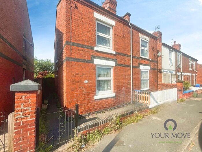 3 Bedroom Terraced House For Sale In Barker Gate, Ilkeston, DE7