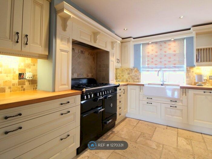 4 Bedroom Terraced House To Rent In Maidstone Road, Rochester ME1