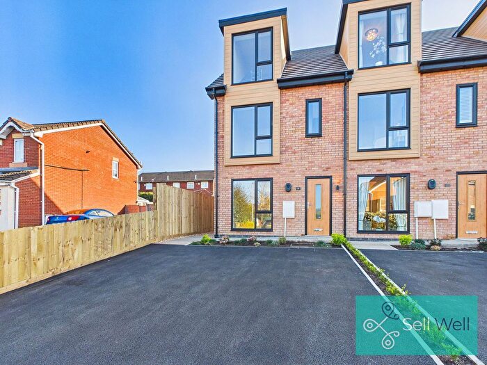 3 Bedroom Town House For Sale In The Cottons, St. Johns Road, Worsley, Manchester, M28