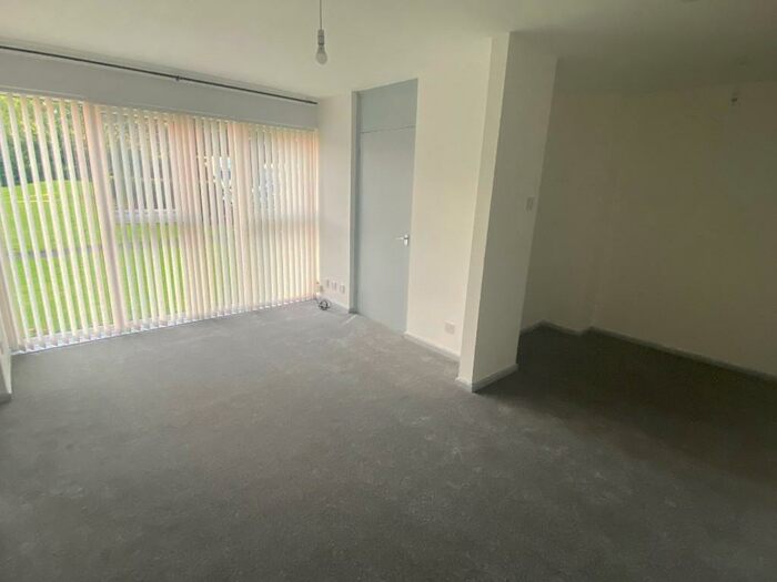 Studio To Rent In Browns Green, Birmingham, B20