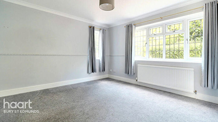 4 Bedroom Detached House For Sale In Meynell Gardens, Newmarket, CB8