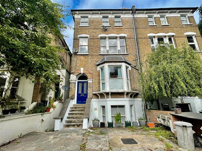 1 Bedroom Flat To Rent In Tufnell Park Road, London, London, N7