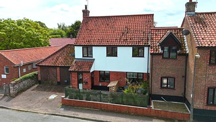 3 Bedroom End Of Terrace House For Sale In Sandles Court, Castle Acre, PE32